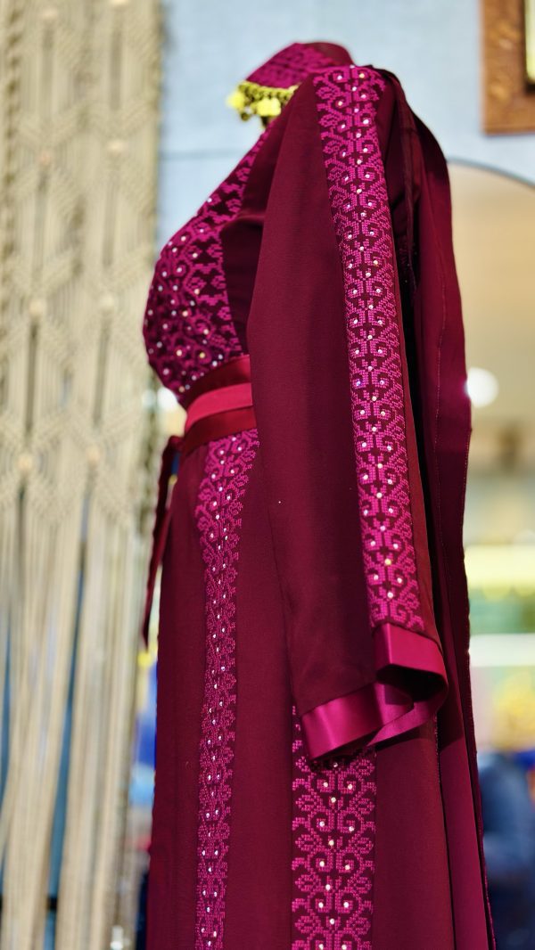 ثوب تواث فخم جدا - Image 3