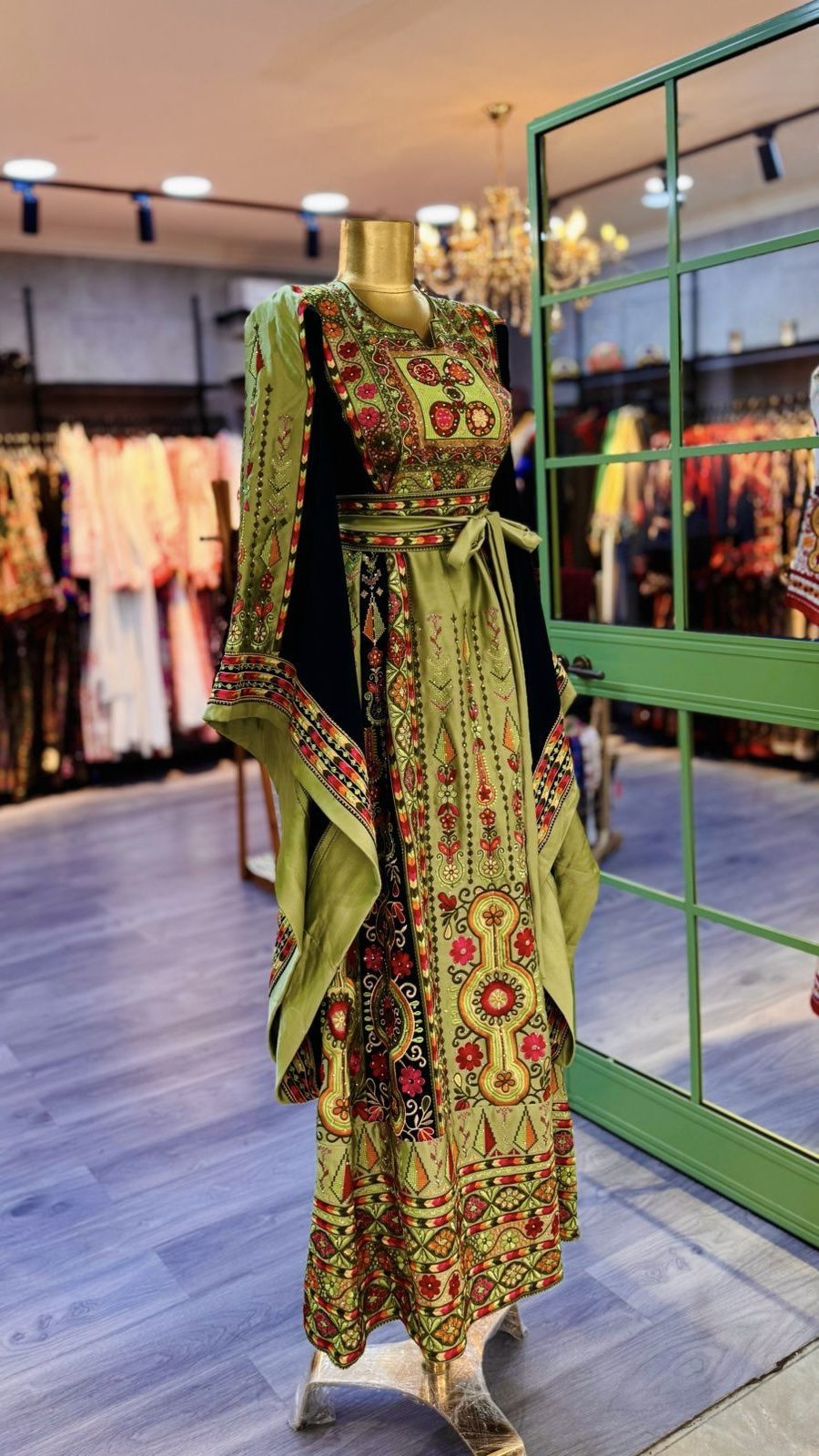 ثوب ملكة - Image 4