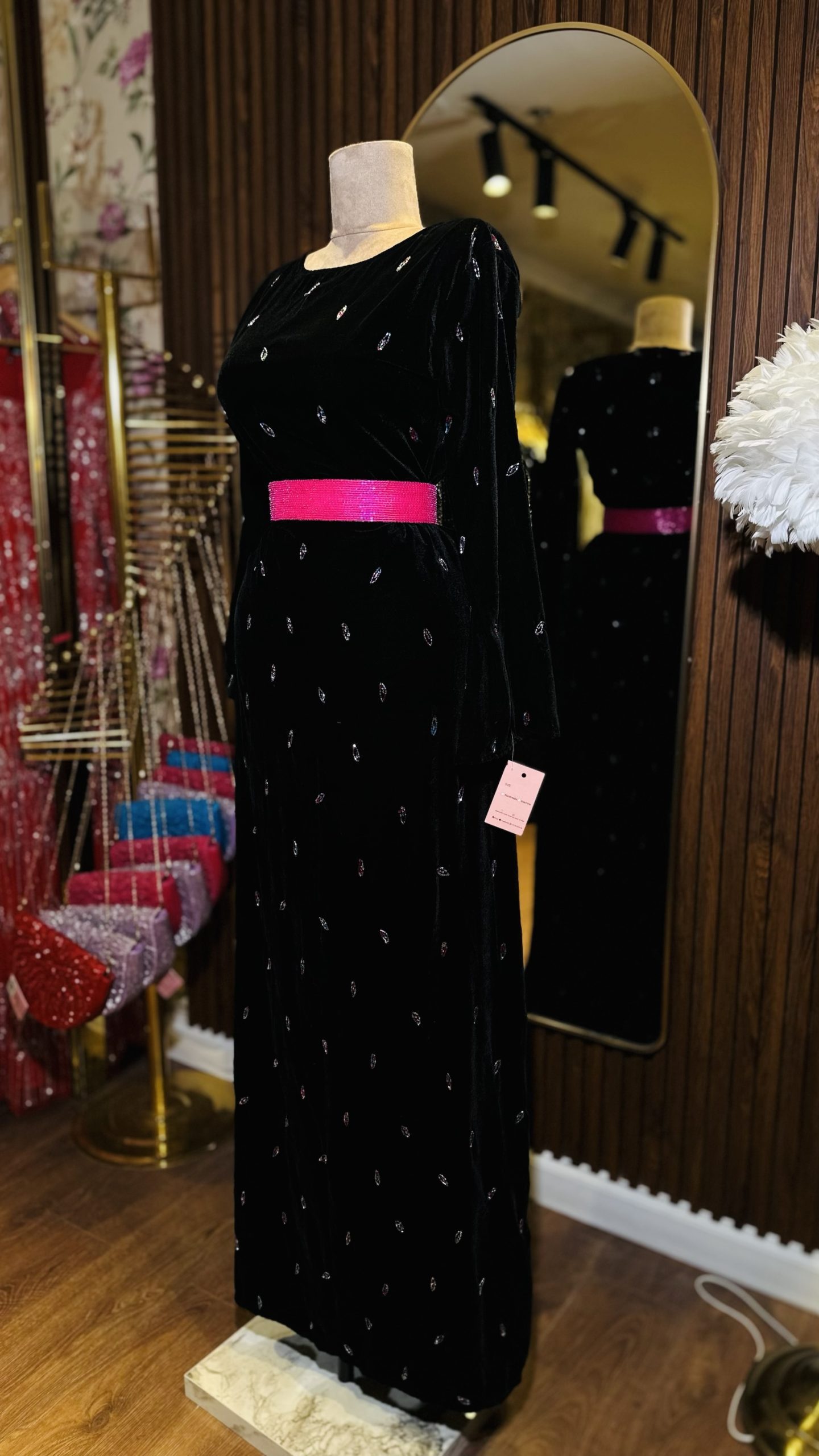 فستان مميز جدا شك يدوي