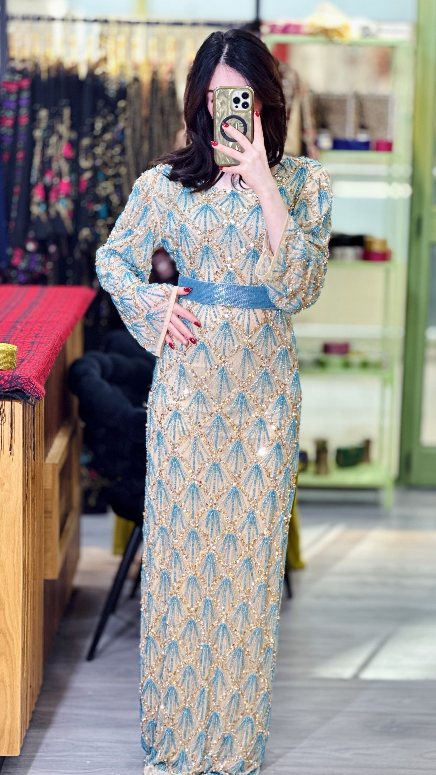 فستان شك خرز يدوي بالكامل