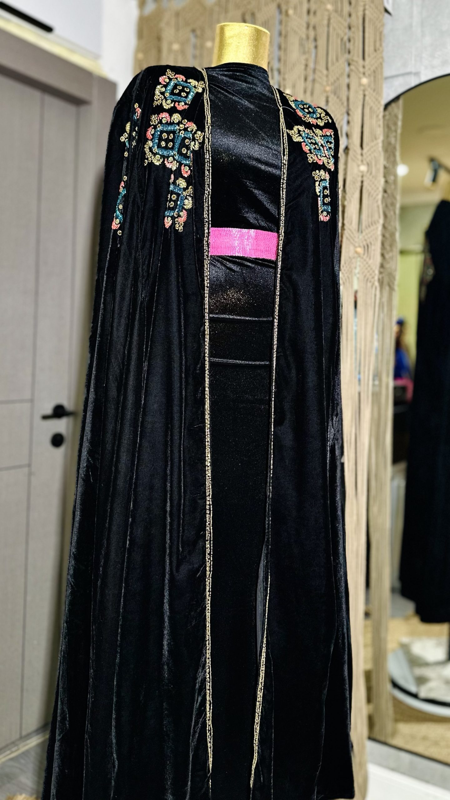 عباية شك خرز فخمة