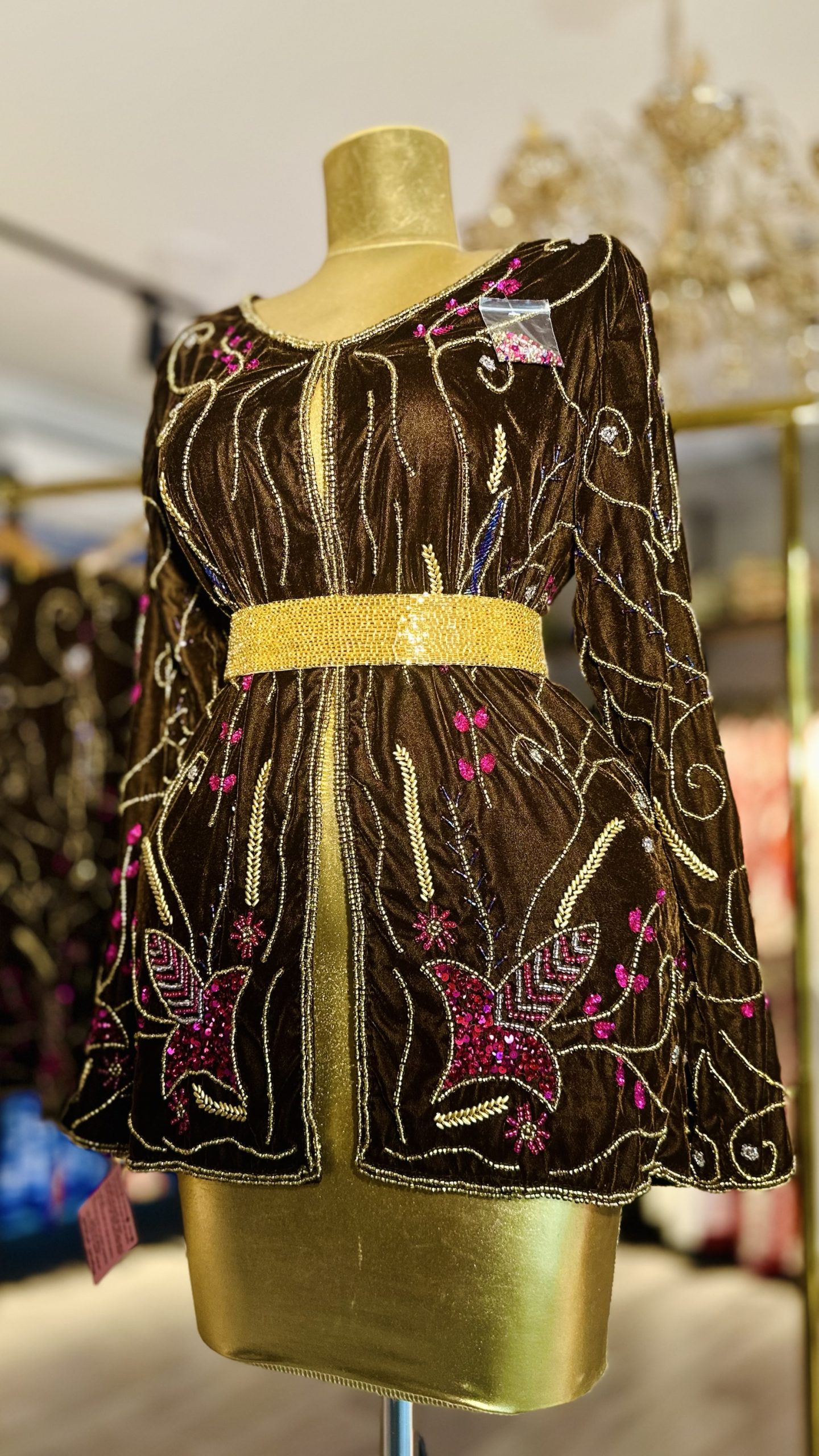 جاكيت شك خرز يدوي