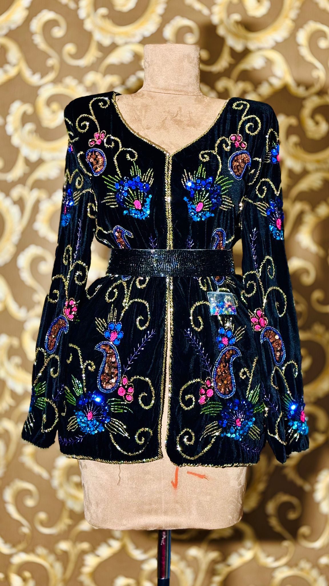 جاكيت شك خرز يدوي