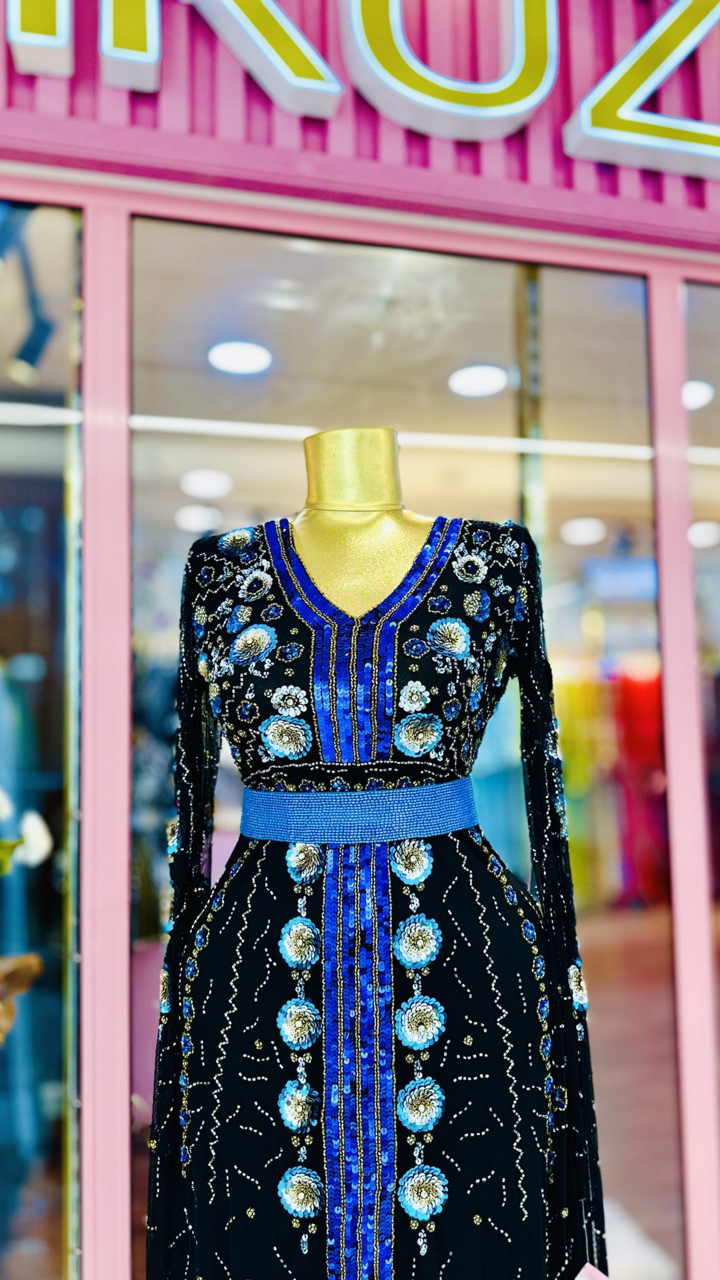فستان شك خرز يدوي