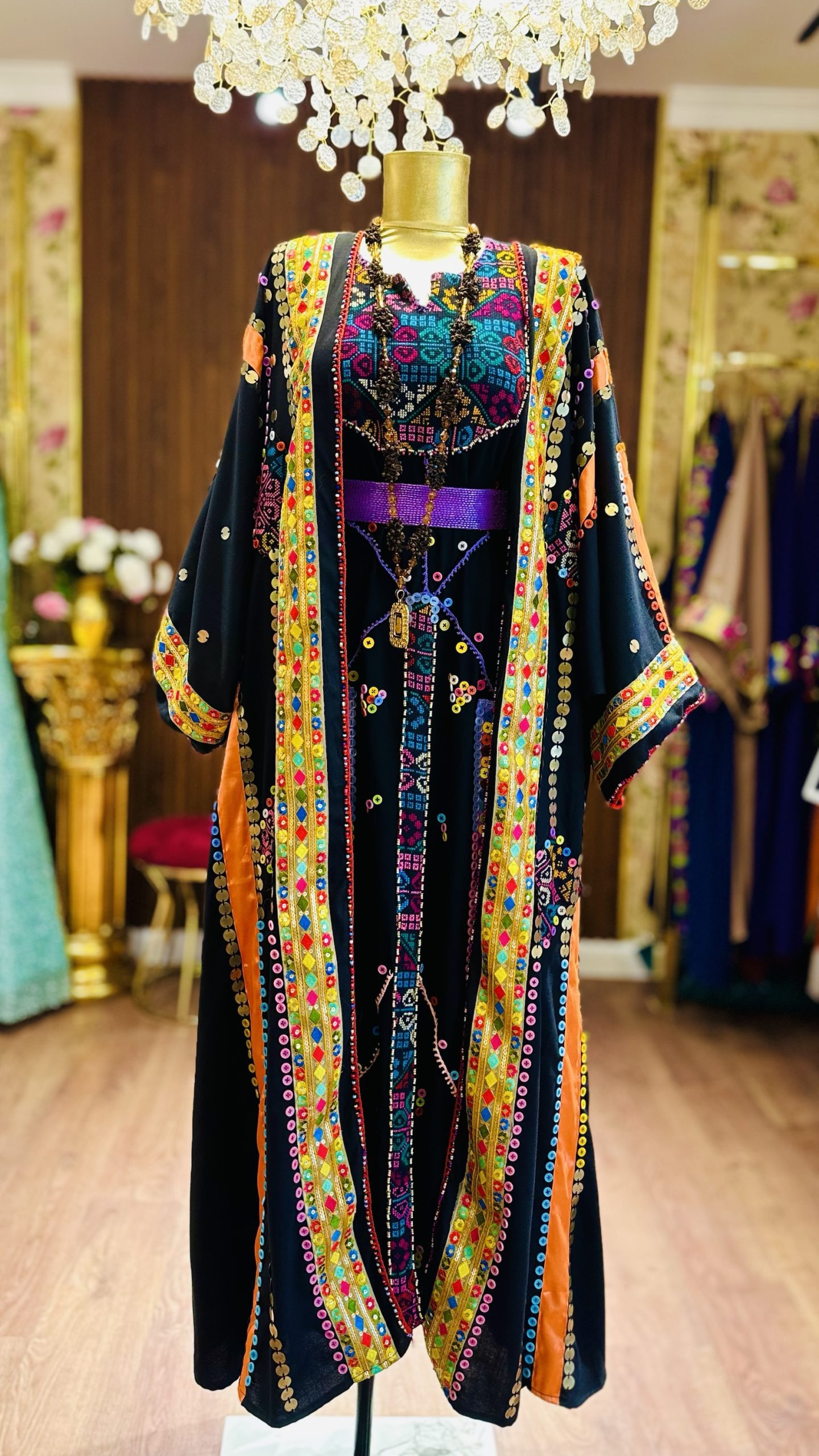 عباية تطريز يدوي