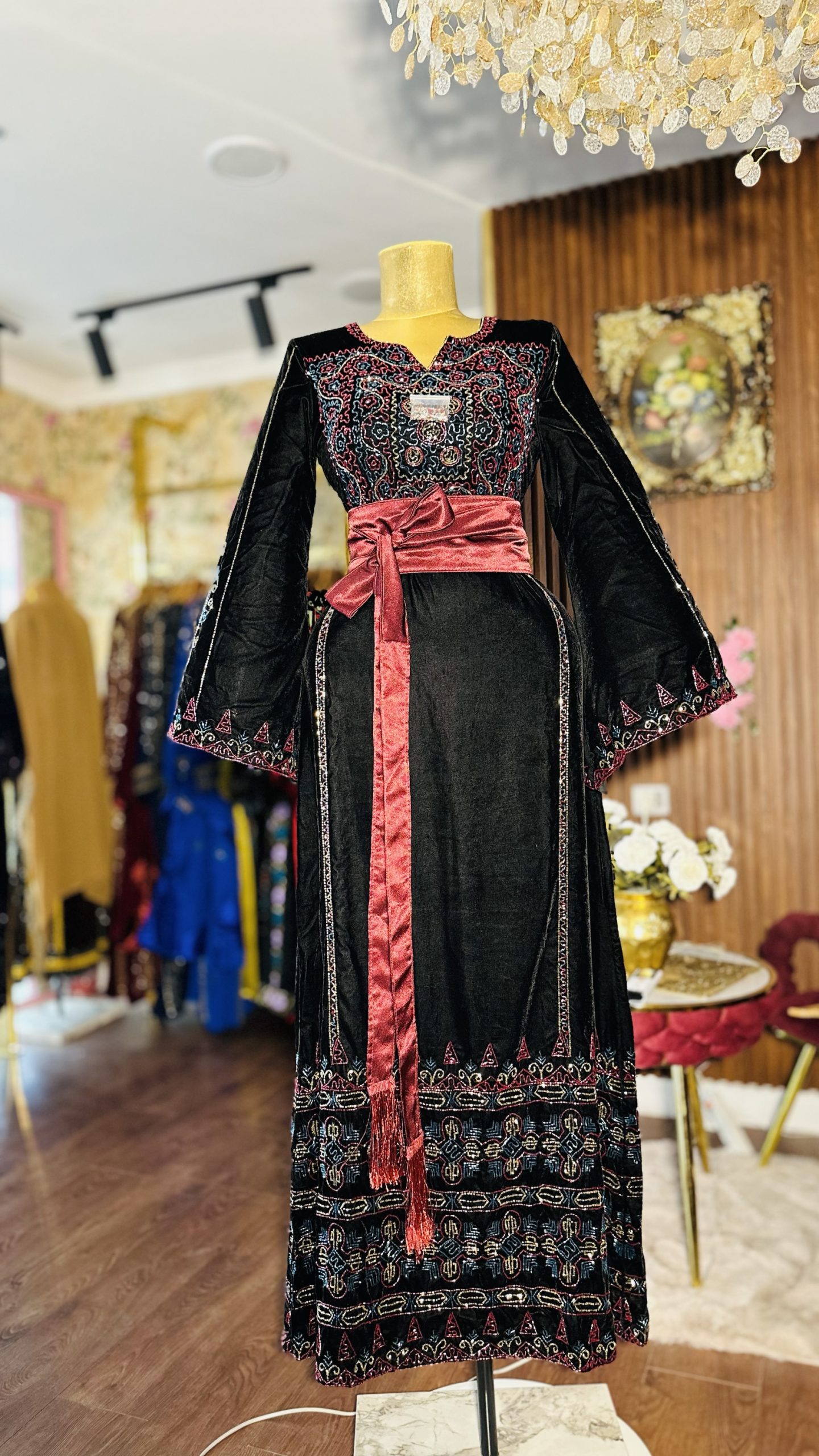 ثوب تراث شك خرز يدوي