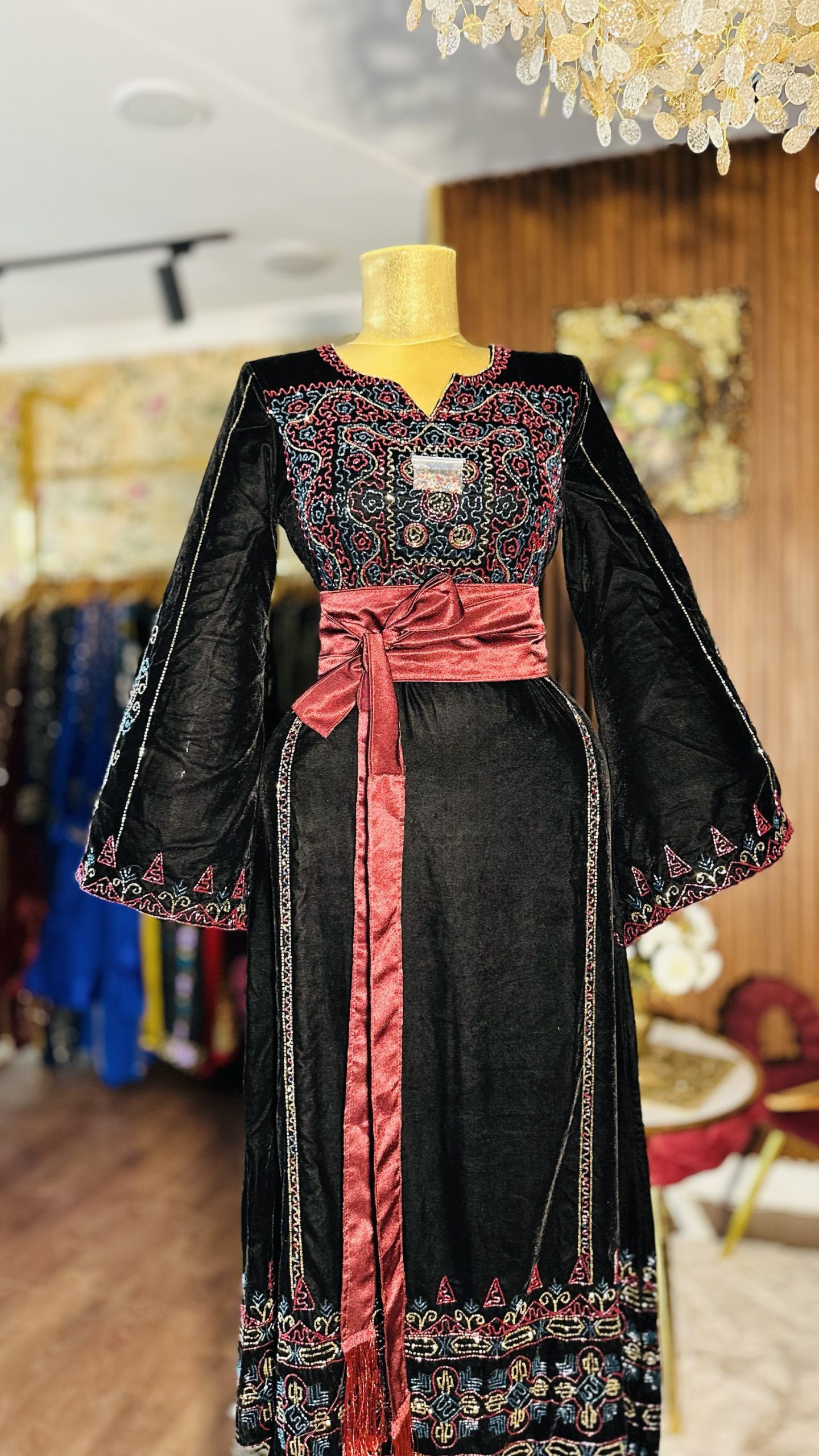 ثوب تراث شك خرز يدوي
