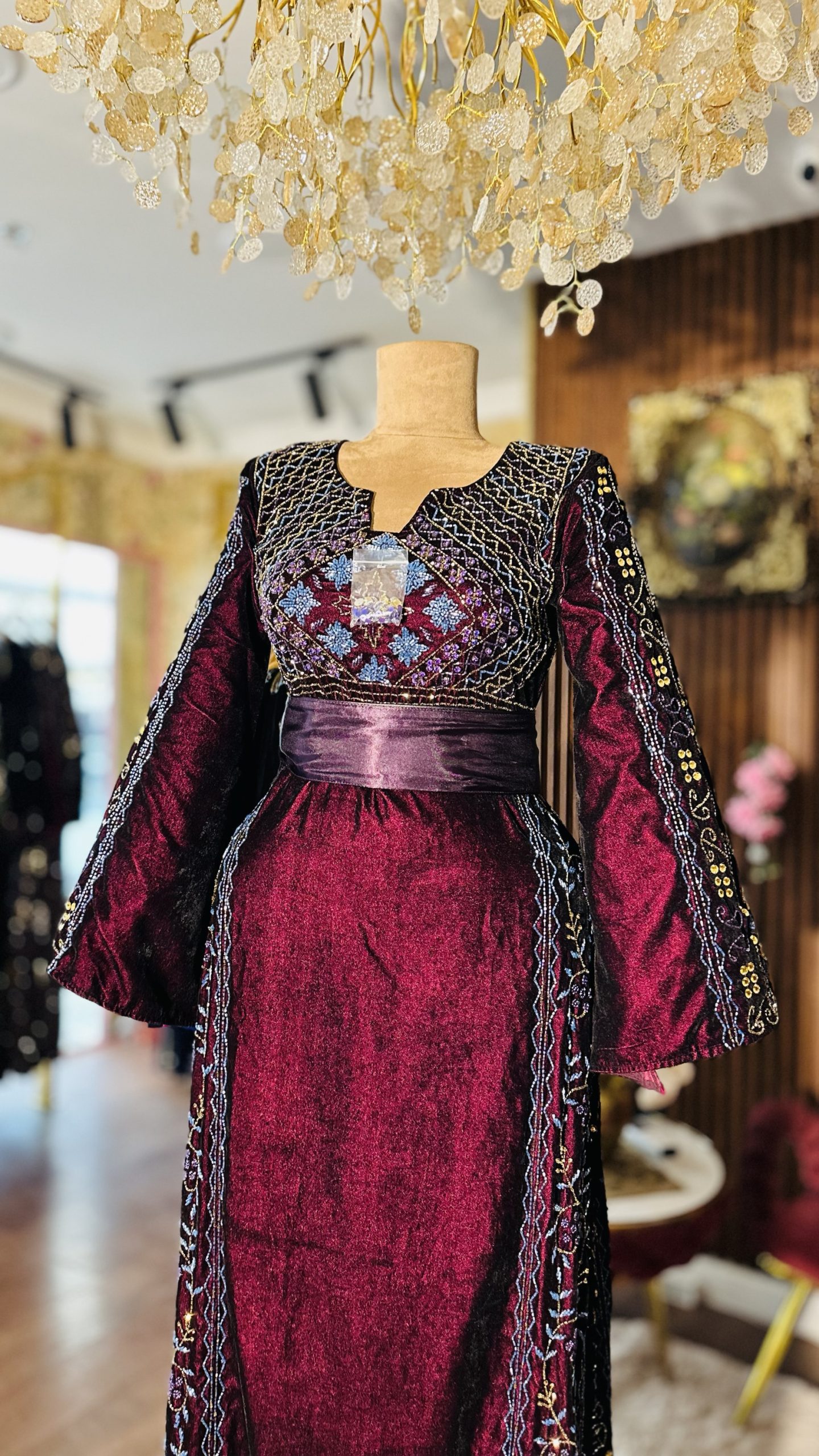 ثوب تراث شك خرز يدوي